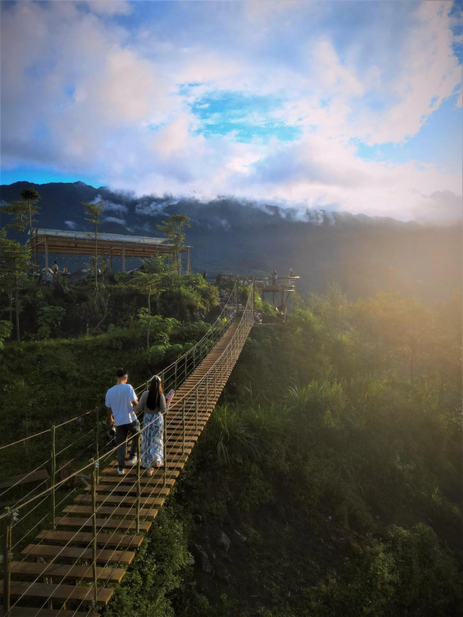 Phansi - Glamping, View Point 360, Bar & Bbq 사파 외부 사진